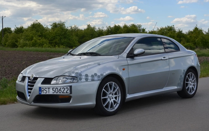 Alfa Romeo GT cena 9000 przebieg: 220000, rok produkcji 2004 z Pieńsk małe 667